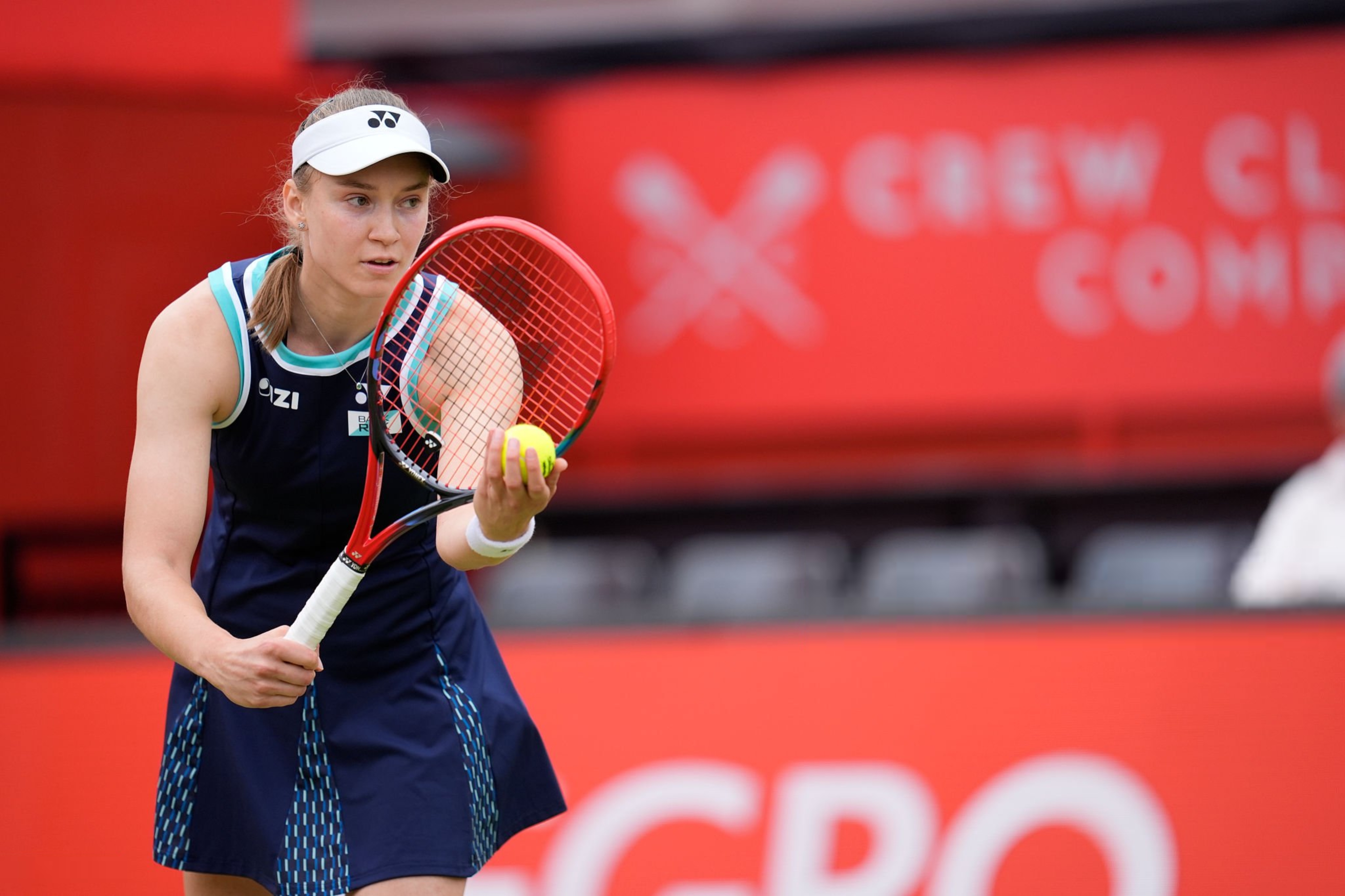 Елена Рыбакина проиграла Кэти Бултер и покинула турнир WTA 500 в Лондоне